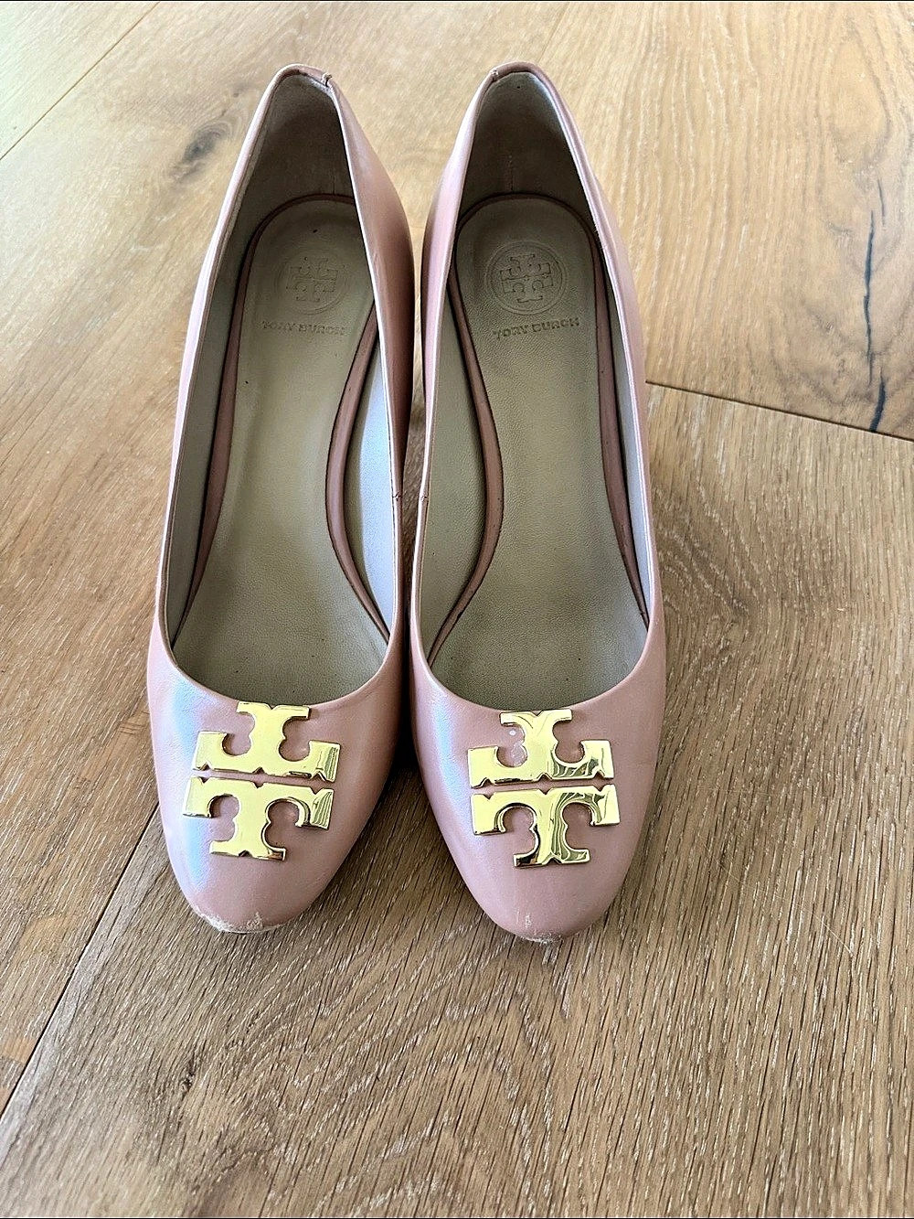 Tory Burch Georgia Embellished Leather Pumps Pink